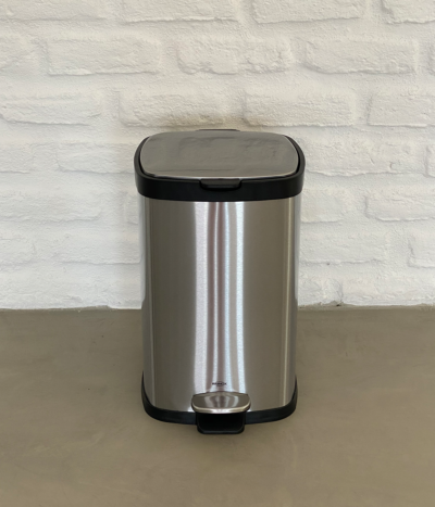 LIXEIRA QUAD INOX MEDIA